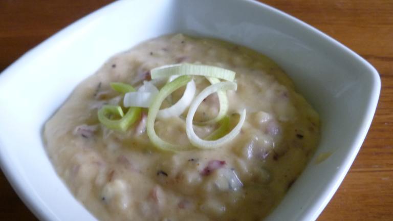Emeril Lagasse's Potato, Onion & Roquefort Soup Recipe - Food.com