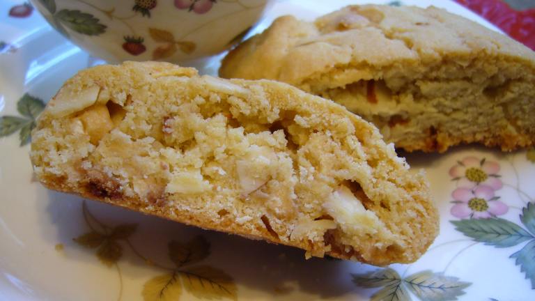 Crystallized Ginger Biscotti With Almonds and White Chocolate created by cookiedog