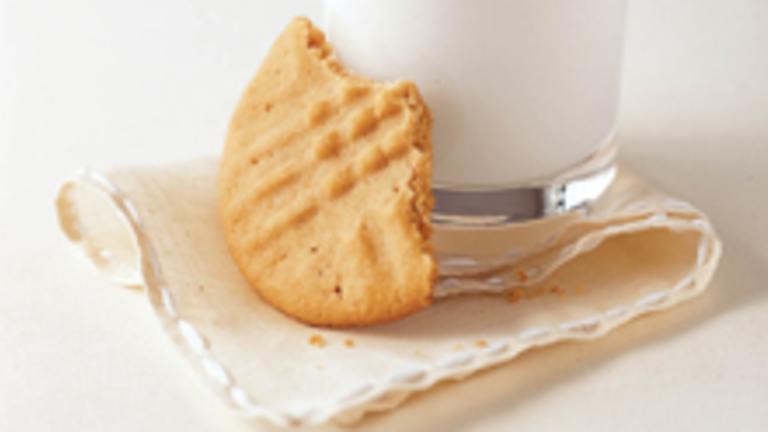 Old-Fashioned Peanut Butter Cookies created by LynnL