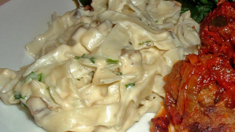 Garlic-mushroom sauce (for pasta) Created by Bergy