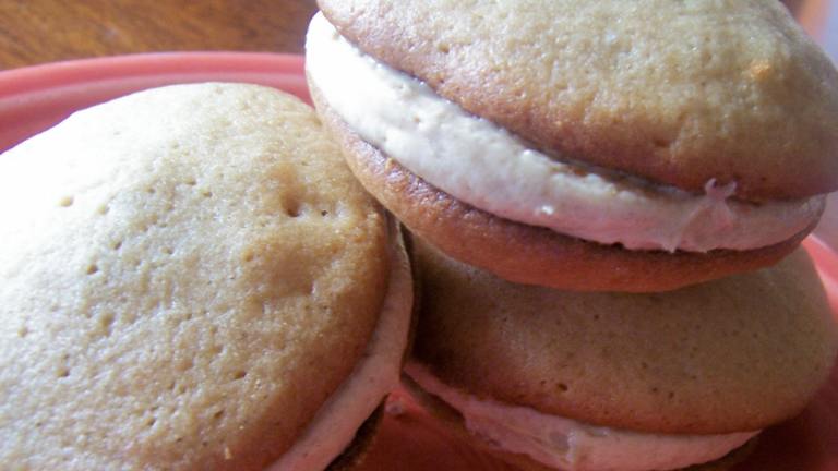 Smucker's Banana Cookies With Peanut Butter Filling created by Parsley