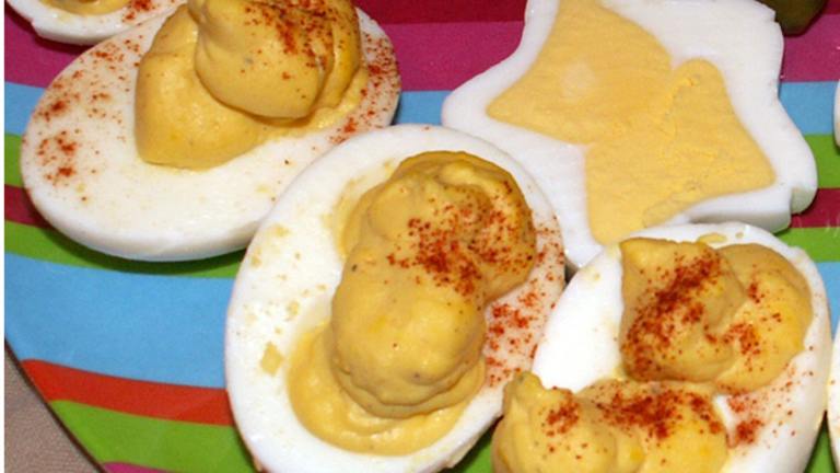 Dill-Icious Deviled Eggs Created by CraftScout
