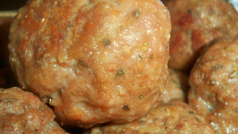 Italian Meatballs Created by CookingONTheSide 