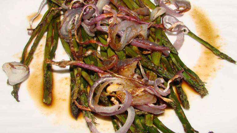 Roasted Asparagus With Onions Created by Boomette