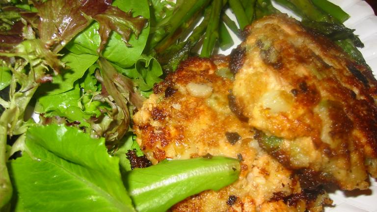 Salmon Cakes With Creamy Sauce Created by SarasotaCook
