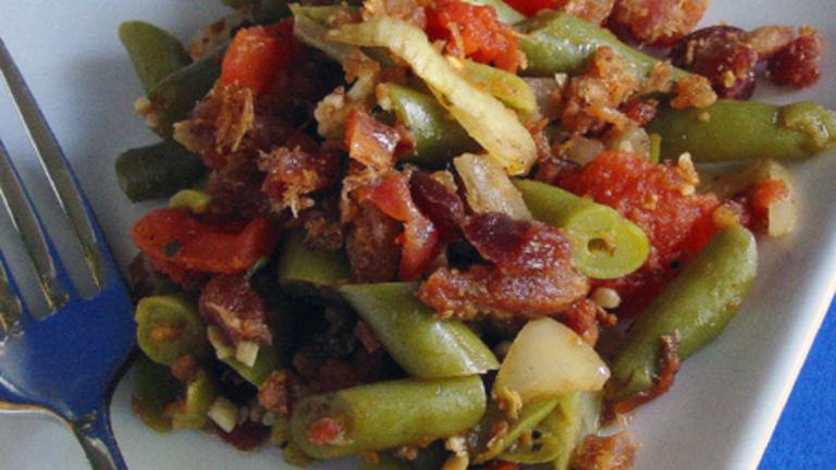 Green Beans With Tomato, Onion and Bacon created by Caroline Cooks