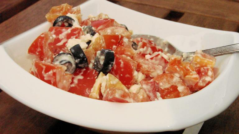 Bell Pepper (Capsicum) Salad With Feta and Black Olives created by Boomette