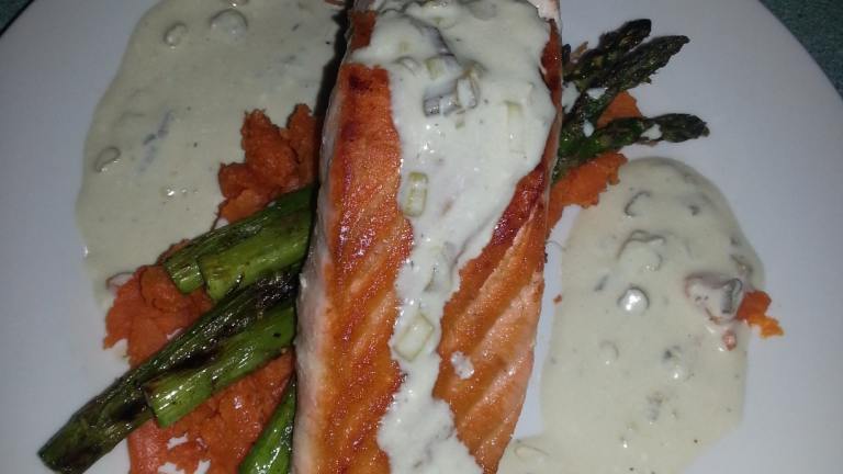 Grilled Salmon in Champagne Sauce Created by leanne B.