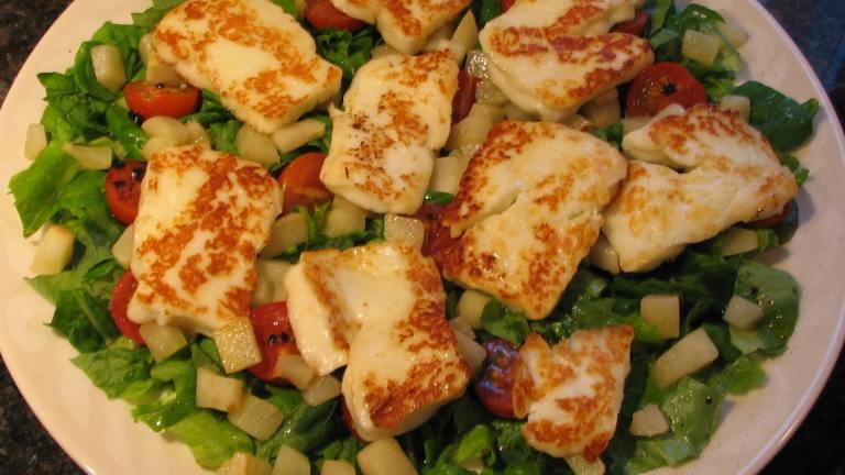 Halloumi and Pear Salad created by stormylee