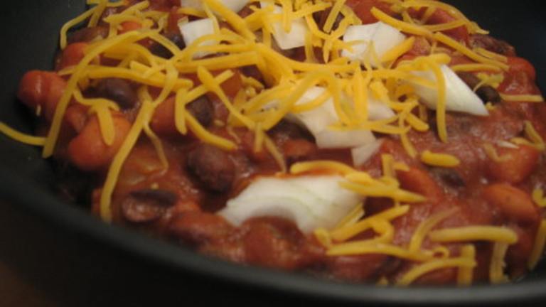 Easy and Quick Vegetarian Chili Created by Engrossed