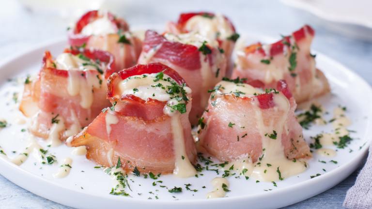 Bacon-Wrapped Scallops With Cream Sauce Created by DianaEatingRichly