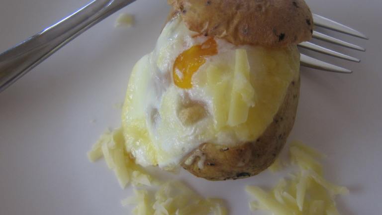 Eggs in Baked Potatoes created by ImPat