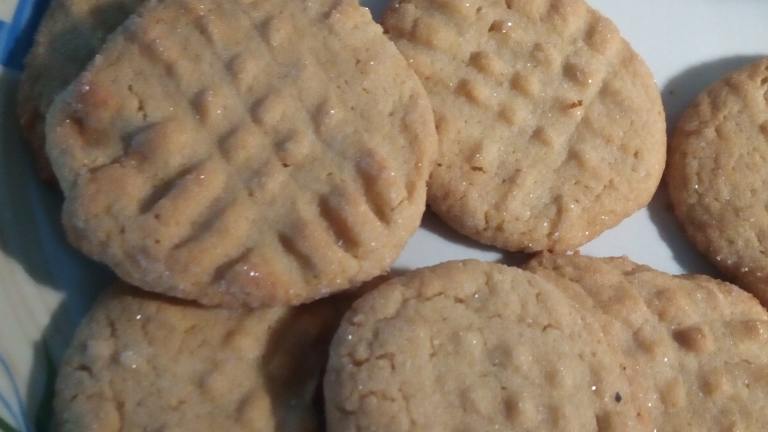 The World's Best Peanut Butter Cookies Created by mfisher767