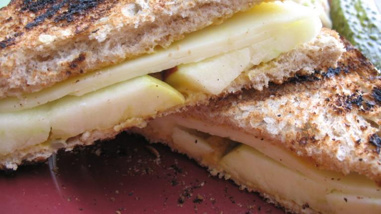 Apple-Cheddar Panini created by Redsie