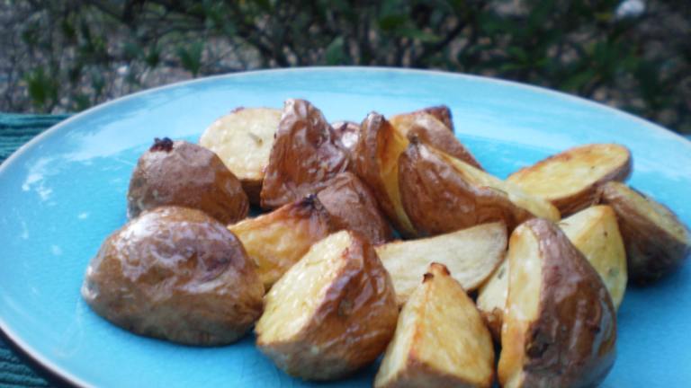 Garlic & Rosemary Baby Potatoes Created by breezermom