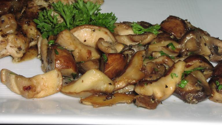 Champinones Al Ajillo (Garlic Fried Mushrooms) Created by teresas
