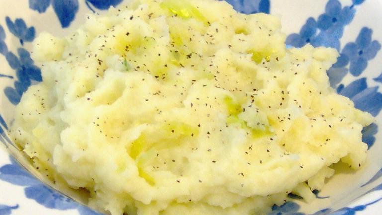 Irish Colcannon (Creamy Potatoes and Cabbage) created by Mamas Kitchen Hope