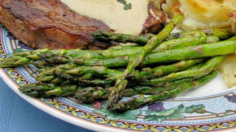 Seasoned Grilled Asparagus Created by lazyme