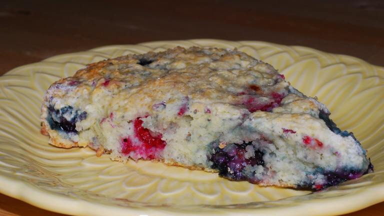 Dannon's Summer Berry Scones created by Katzen