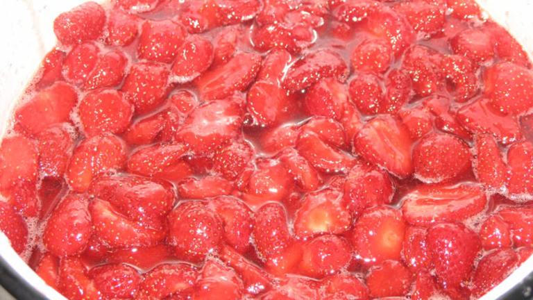 Homemade Strawberry Jam Created by nitko