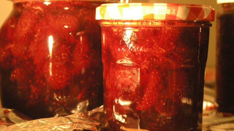 Homemade Strawberry Jam Created by nitko