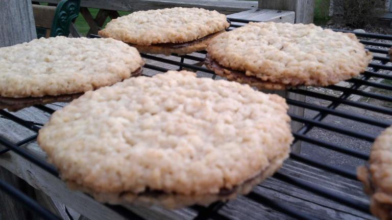 Lacy Oatmeal Sandwich Cookies Created by CoffeeB