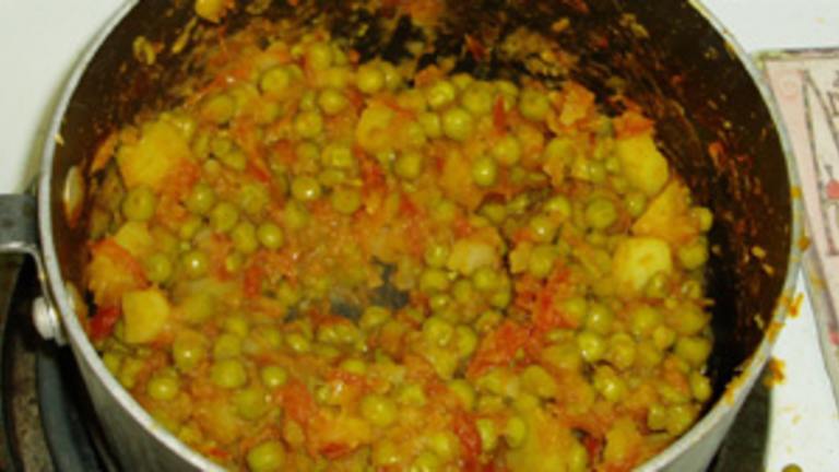 Aloo Mutter - Indian Potatoes With Peas Created by deinemuse