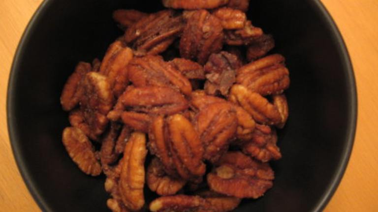 Diabetic "sugar" and Spice Pecans (Crock Pot) created by Engrossed