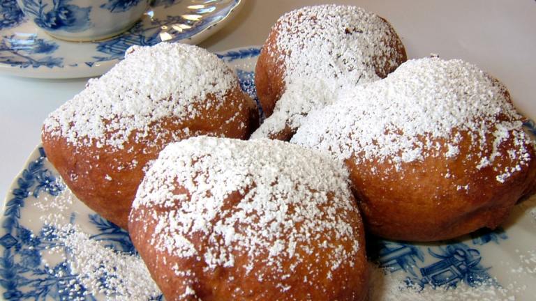 Banana Pecan Beignets created by PanNan