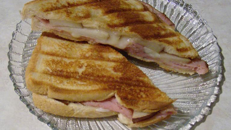 Cash Store's Grilled Ham, Brie & Pear Sandwich Created by SuzTheQ