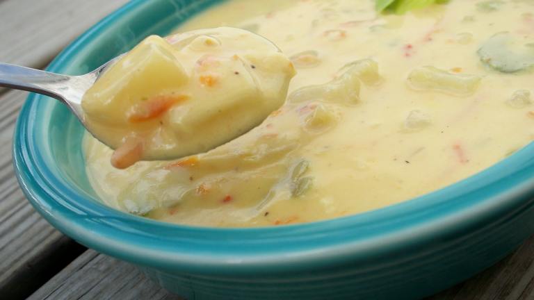 Cheesy Vegetable Chowder Created by Parsley
