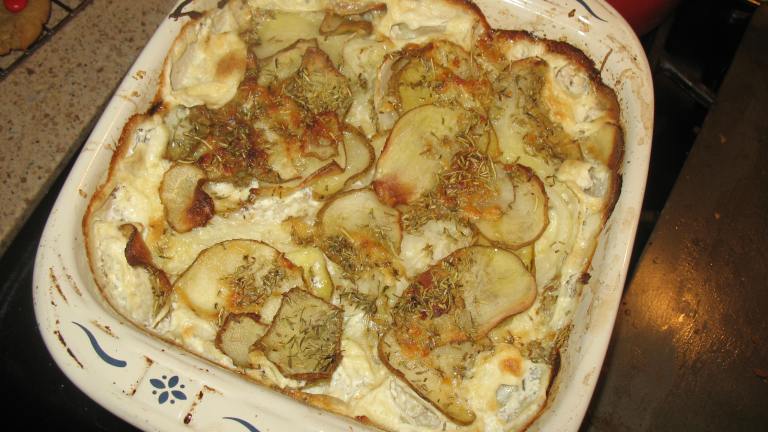 Classic Pommes Boulangère - French Gratin Potatoes Created by AcadiaTwo