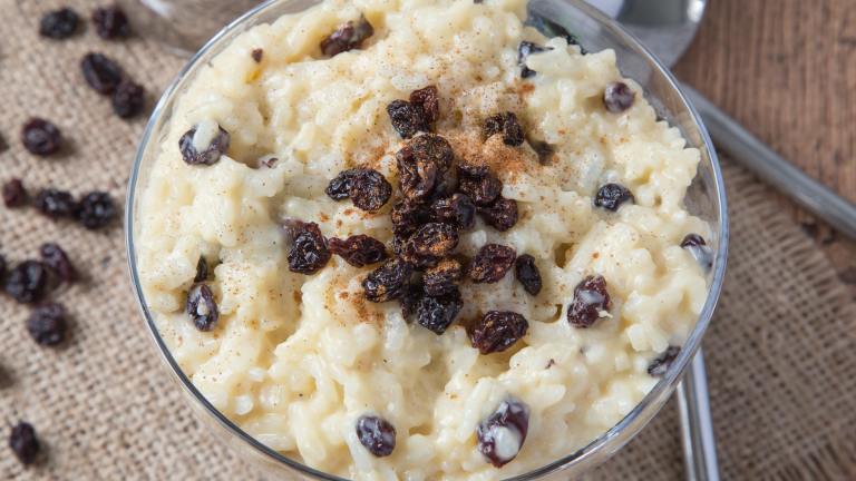Creamy Raisin Rice Pudding Created by anniesnomsblog