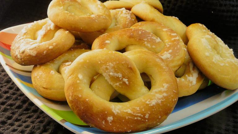 Hungarian Pretzels (Perec) created by PaulaG