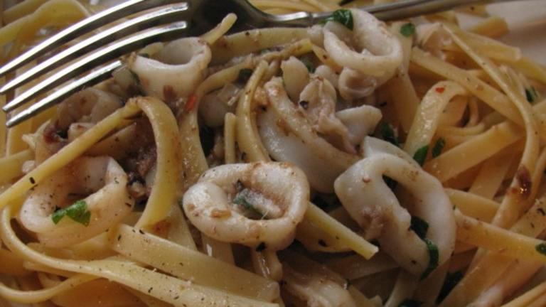 Linguine With Calamari and Garlic created by iris5555
