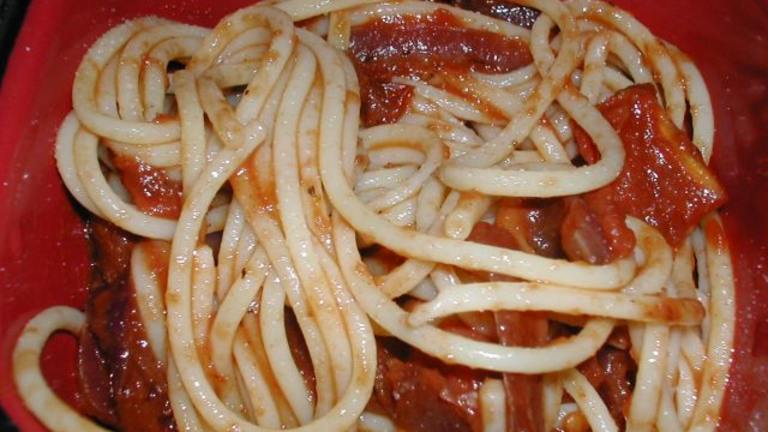 Spaghetti With Tomato Garlic Sauce Created by MarraMamba