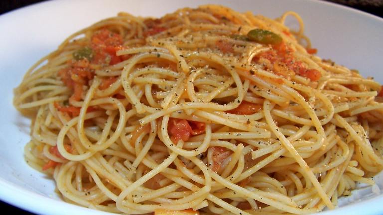 Spaghetti With Tomato Garlic Sauce created by PaulaG