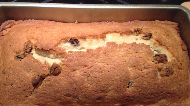 Holiday Rum & Raisin Cake