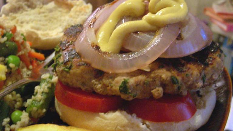 Herb-And-Citrus Turkey Burgers Created by justcallmetoni