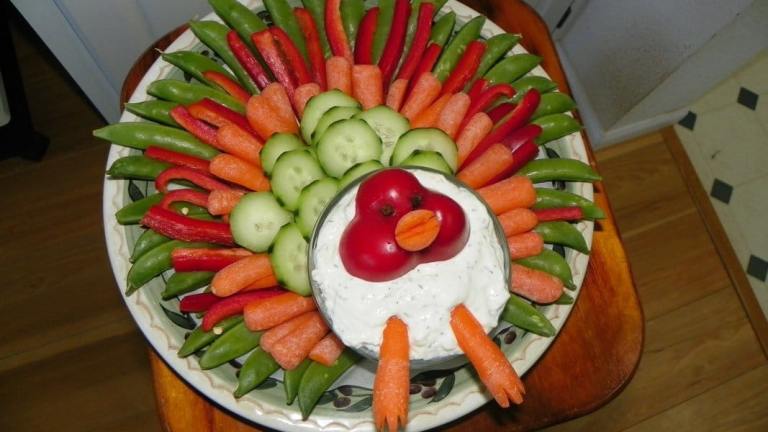 Thanksgiving Turkey Veggie Tray Created by 44maggie