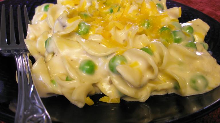 Creamy Chicken and Peas Noodle Toss created by Color Guard Mom