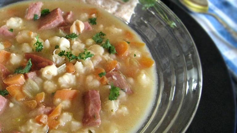 My Favorite Navy Bean Soup...so Easy to Prepare! Created by Caroline Cooks