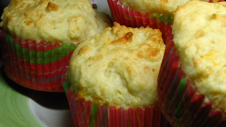 Em's Cheese & Buttermilk Muffins Created by Breezytoo
