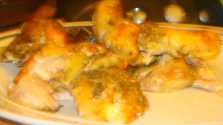 Chicken With Thyme and Garlic Sauce (Crock Pot) created by djmastermum