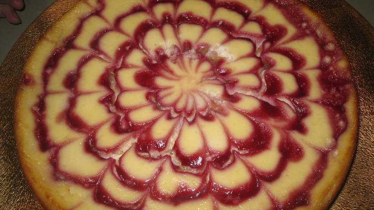 Vanilla Cheesecake With Chocolate Hazelnut Crust and Raspberries created by Brittney_B