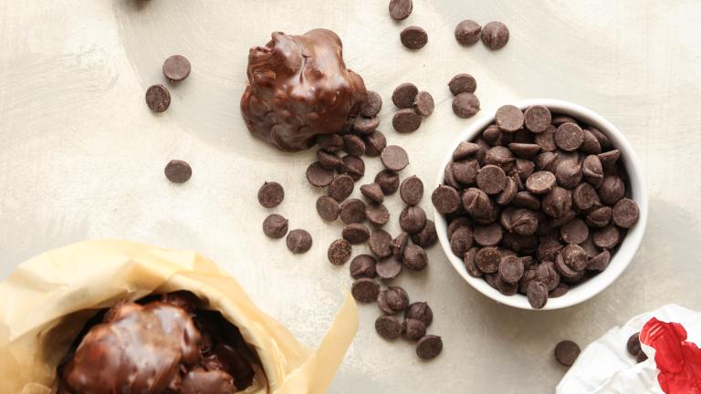 Easy Chocolate-Covered Raisins (Crock-Pot) created by Probably This