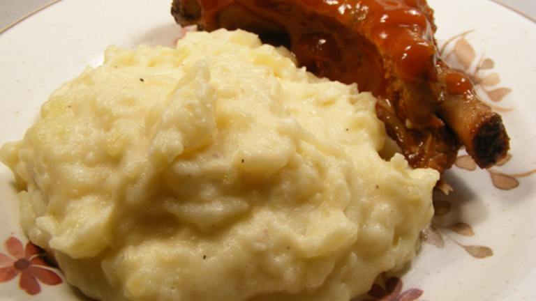 Roasted-Garlic Mashed Potatoes Created by Lavender Lynn