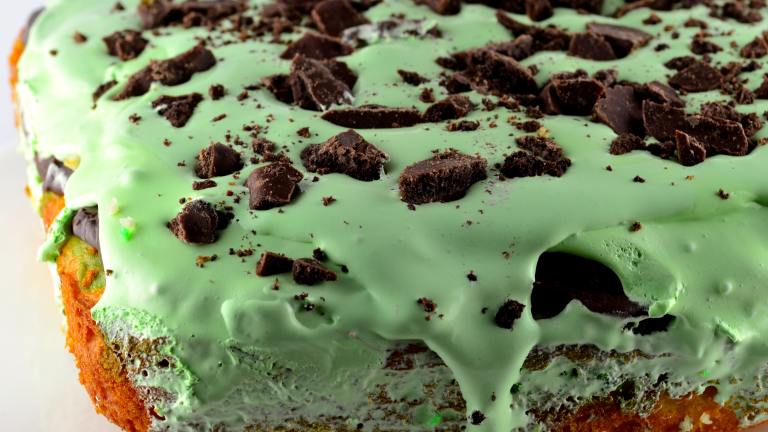 st patricks day grasshopper fudge cake