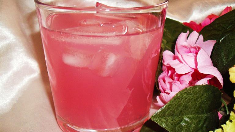 Rose Petal Iced Tea Created by Um Safia