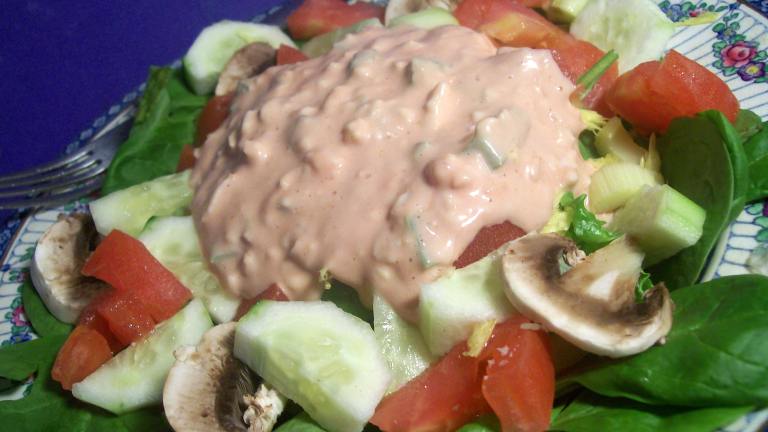 Splendid Lettuce Salad With Thousand Island Dressing created by Sharon123